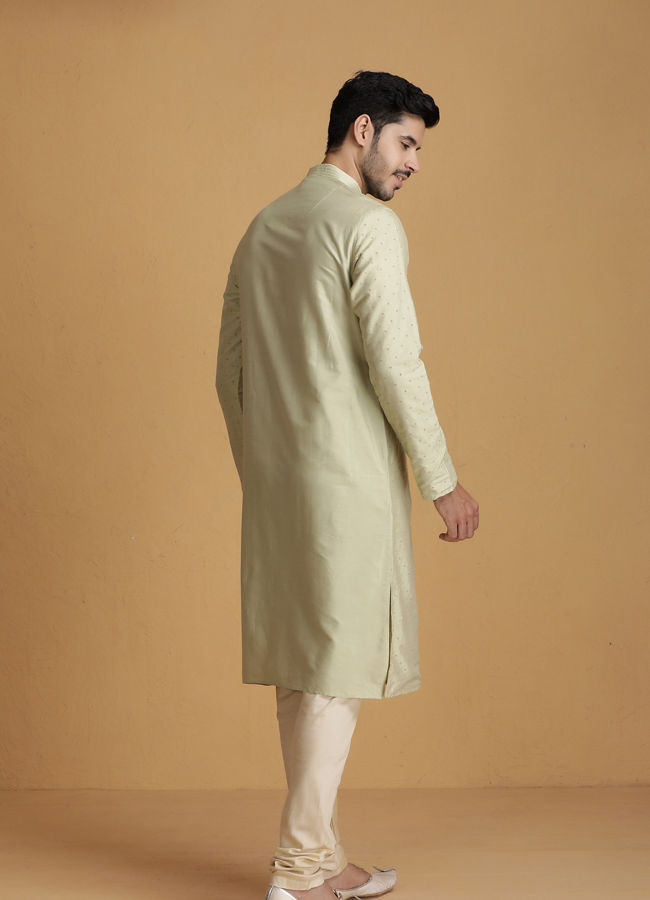 alt message - Manyavar Men Pastel Green Self Design Kurta Set image number 3