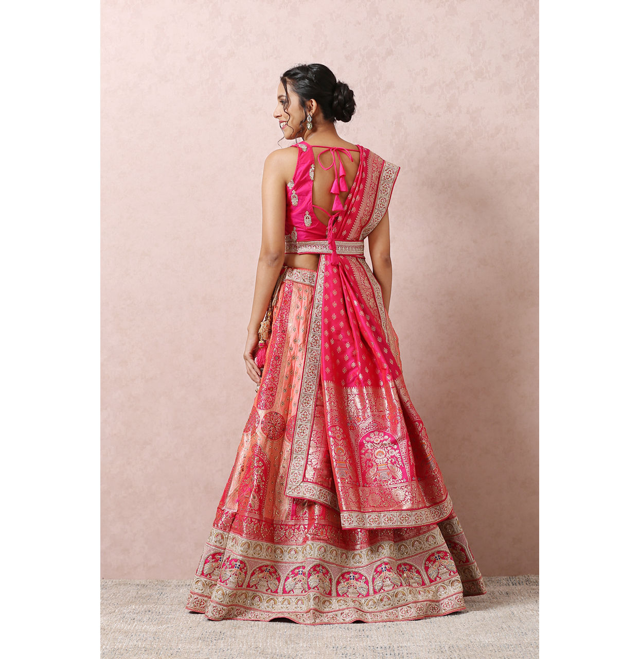 Mohey Women Stone Embellished Pink Benarasi Lehenga