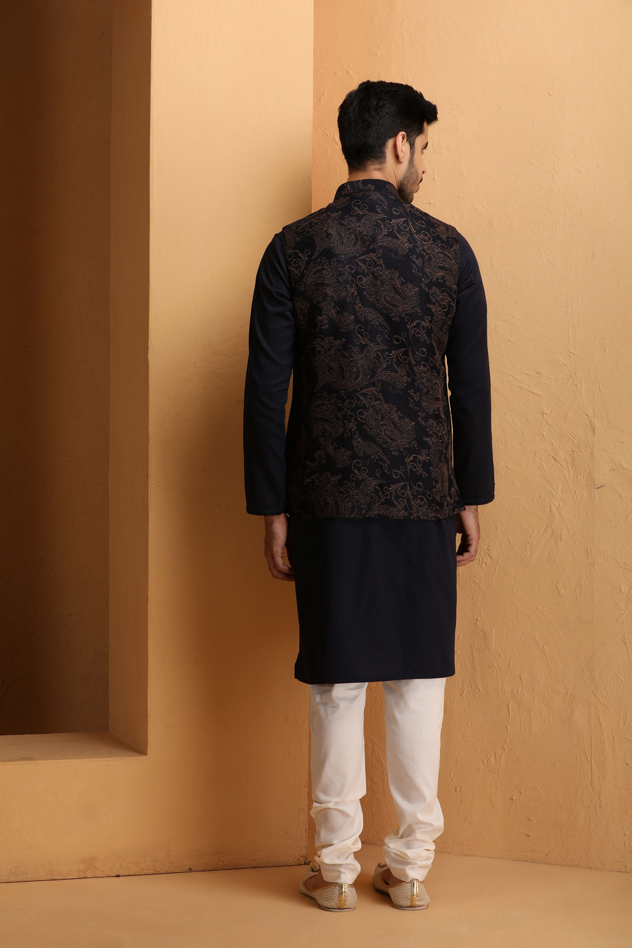 Manyavar Men Dark Blue Floral Design Kurta Jacket Set