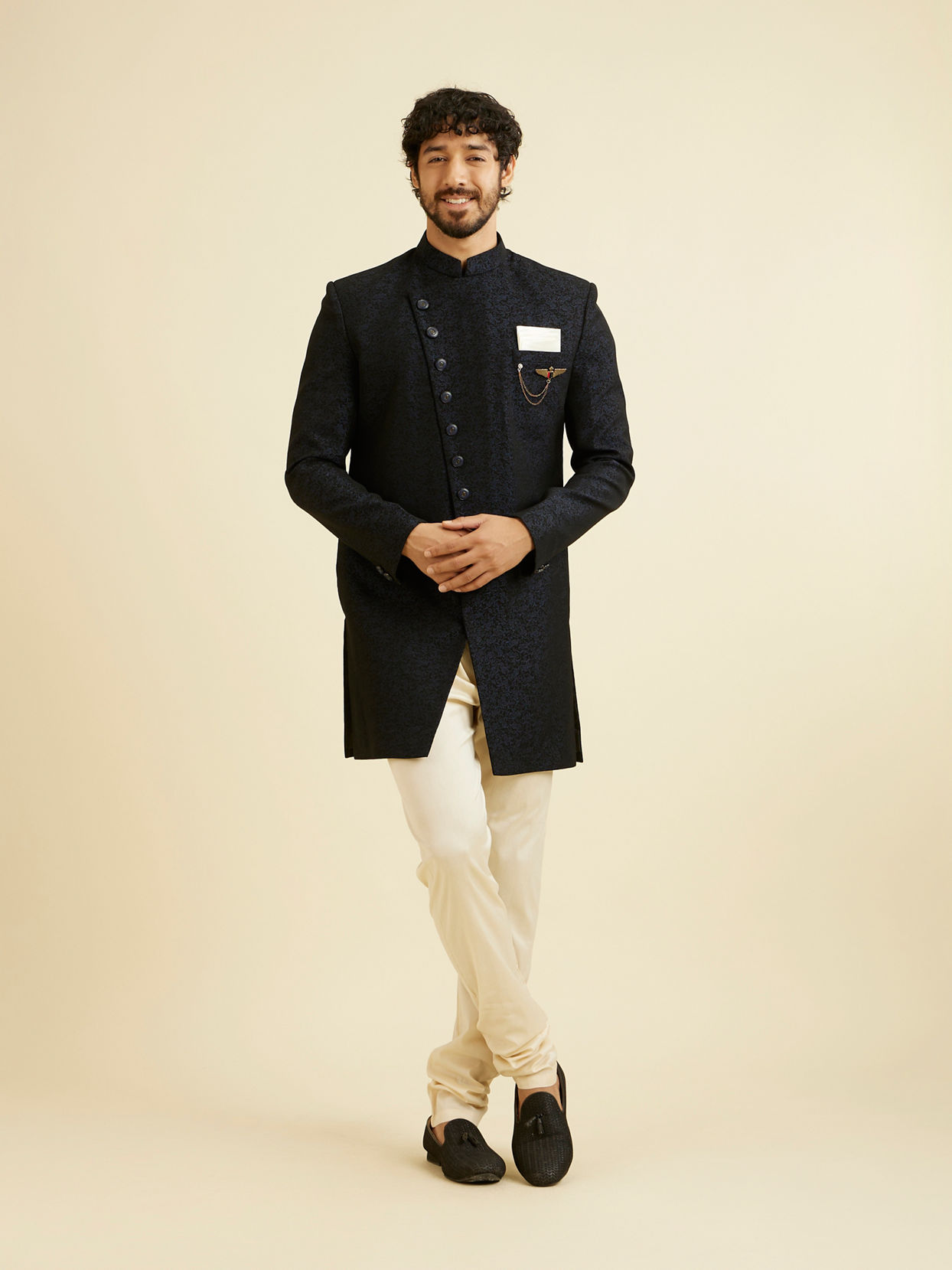 alt message - Manyavar Men Trendy Textured Blue Indo Western Set image number 2