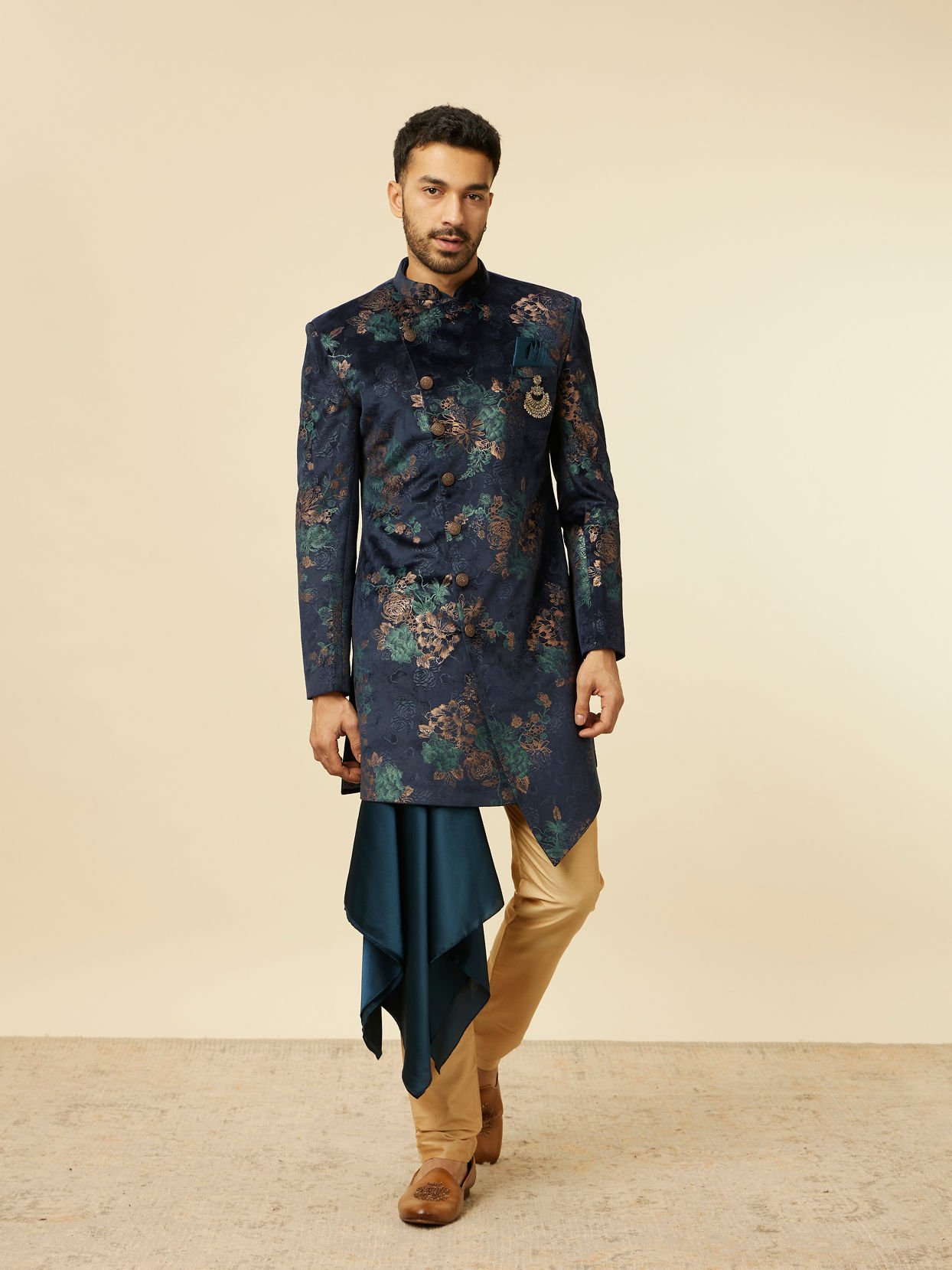 alt message - Manyavar Men Dark Blue Floral Patterned Indo Western Set image number 2