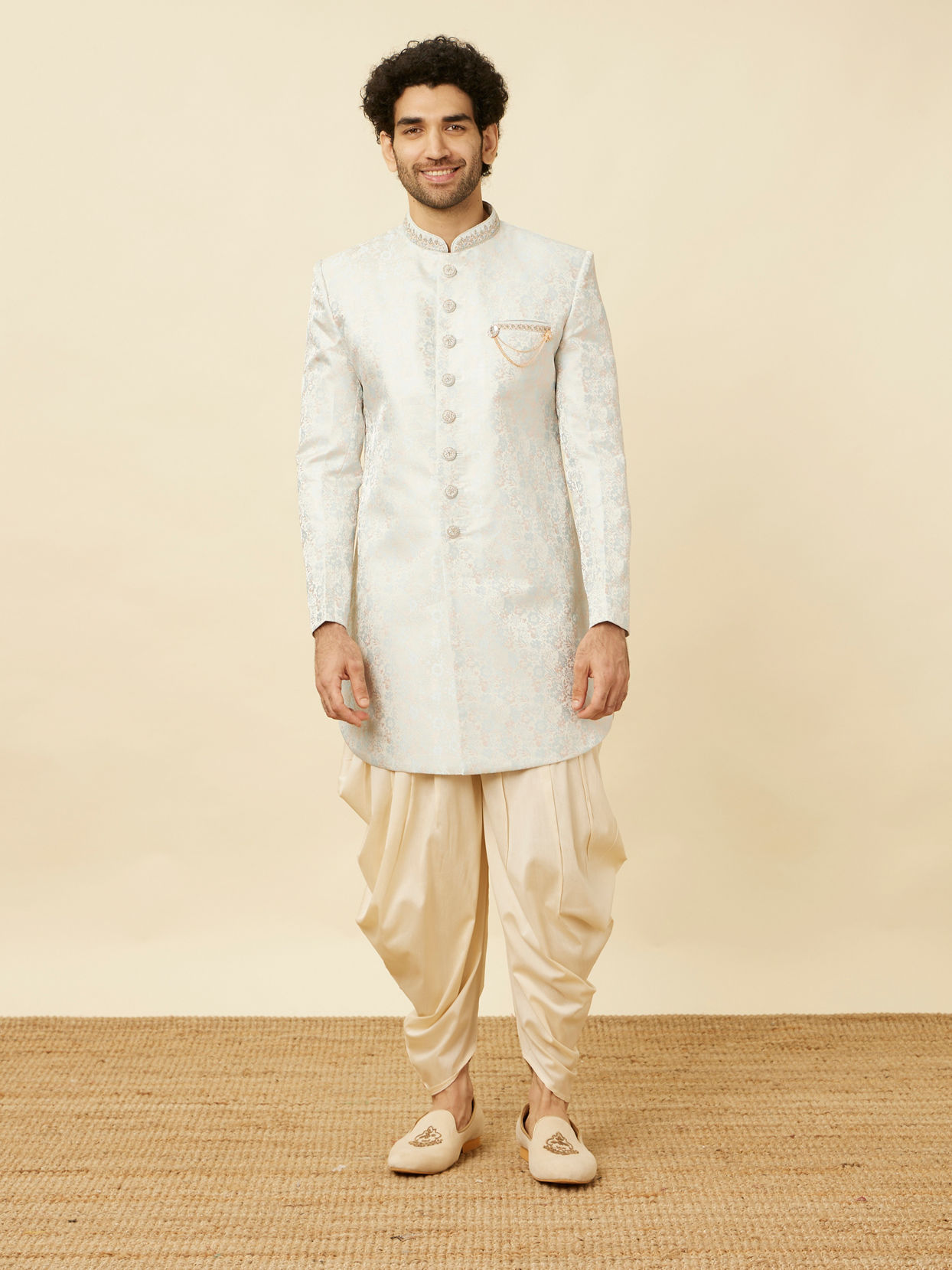 alt message - Manyavar Men Cloud Silver Bel Buti Patterned Indo Western Set image number 2