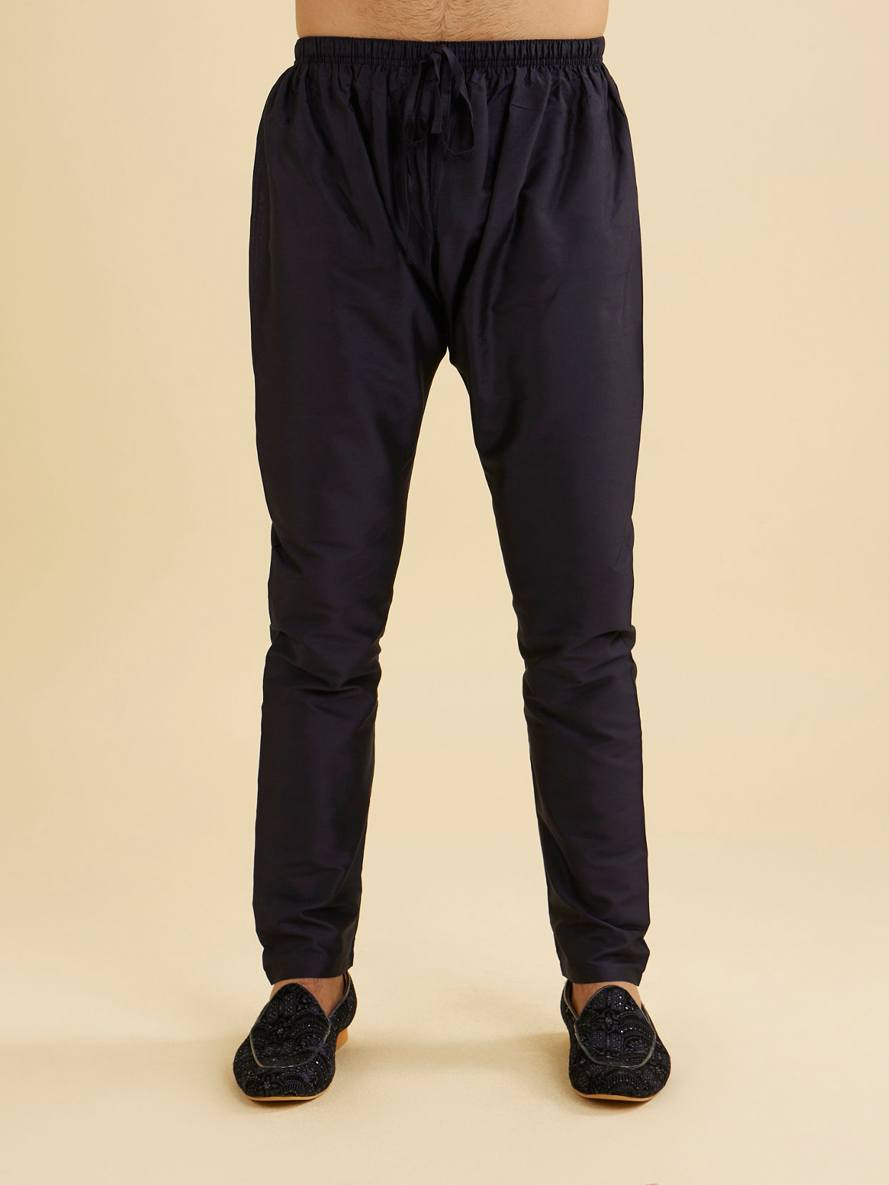 Manyavar Men Navy Blue Bel Buti Patterned Indo Western Set