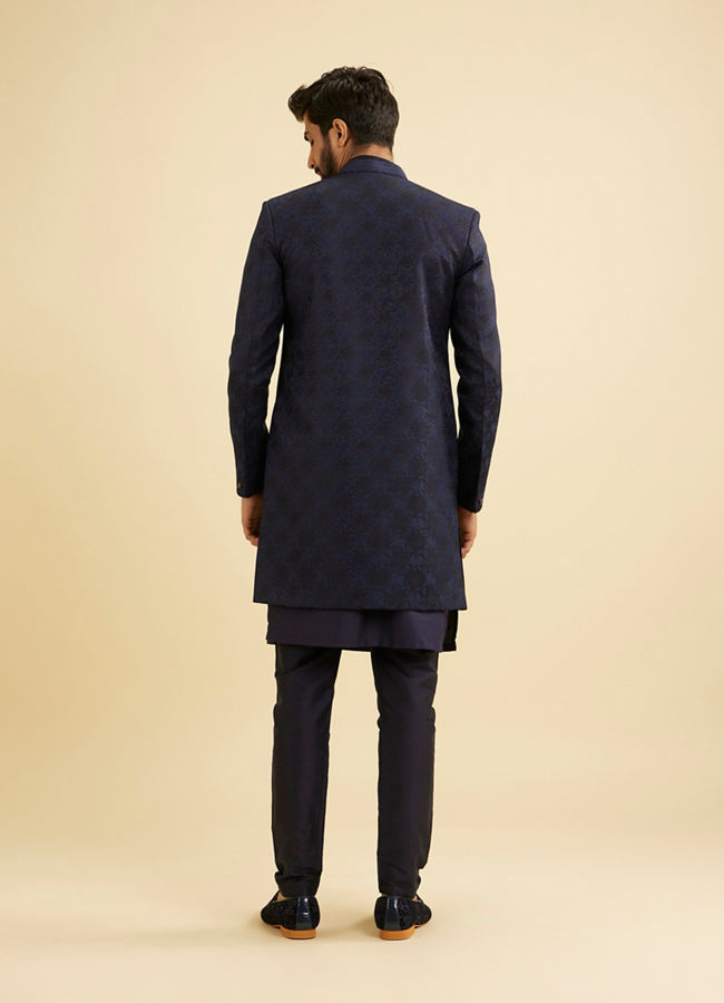 Manyavar Men Navy Blue Bel Buti Patterned Indo Western Set image number 4