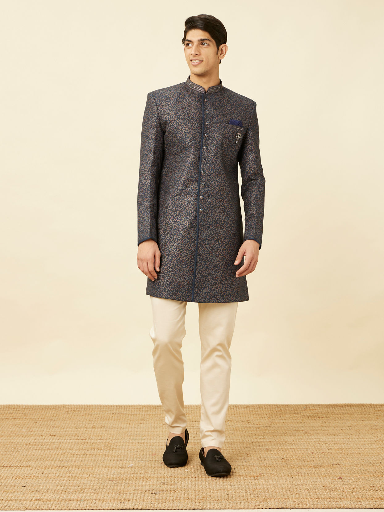 alt message - Manyavar Men Royal Blue Bel Buti Patterned Indo Western Set image number 2