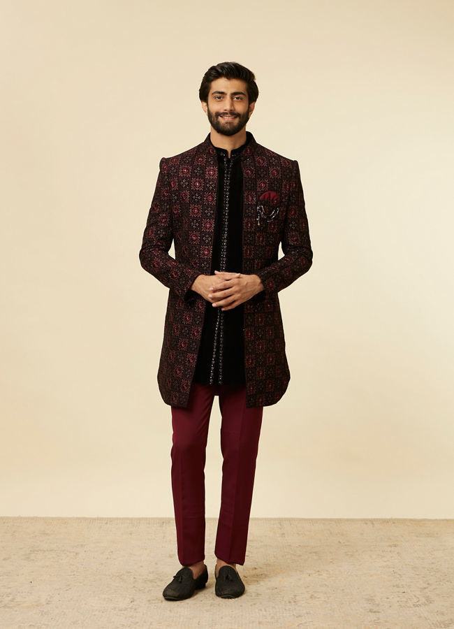 alt message - Manyavar Men Mauve Wine Chowkadi Patterned Indo Western Set image number 3