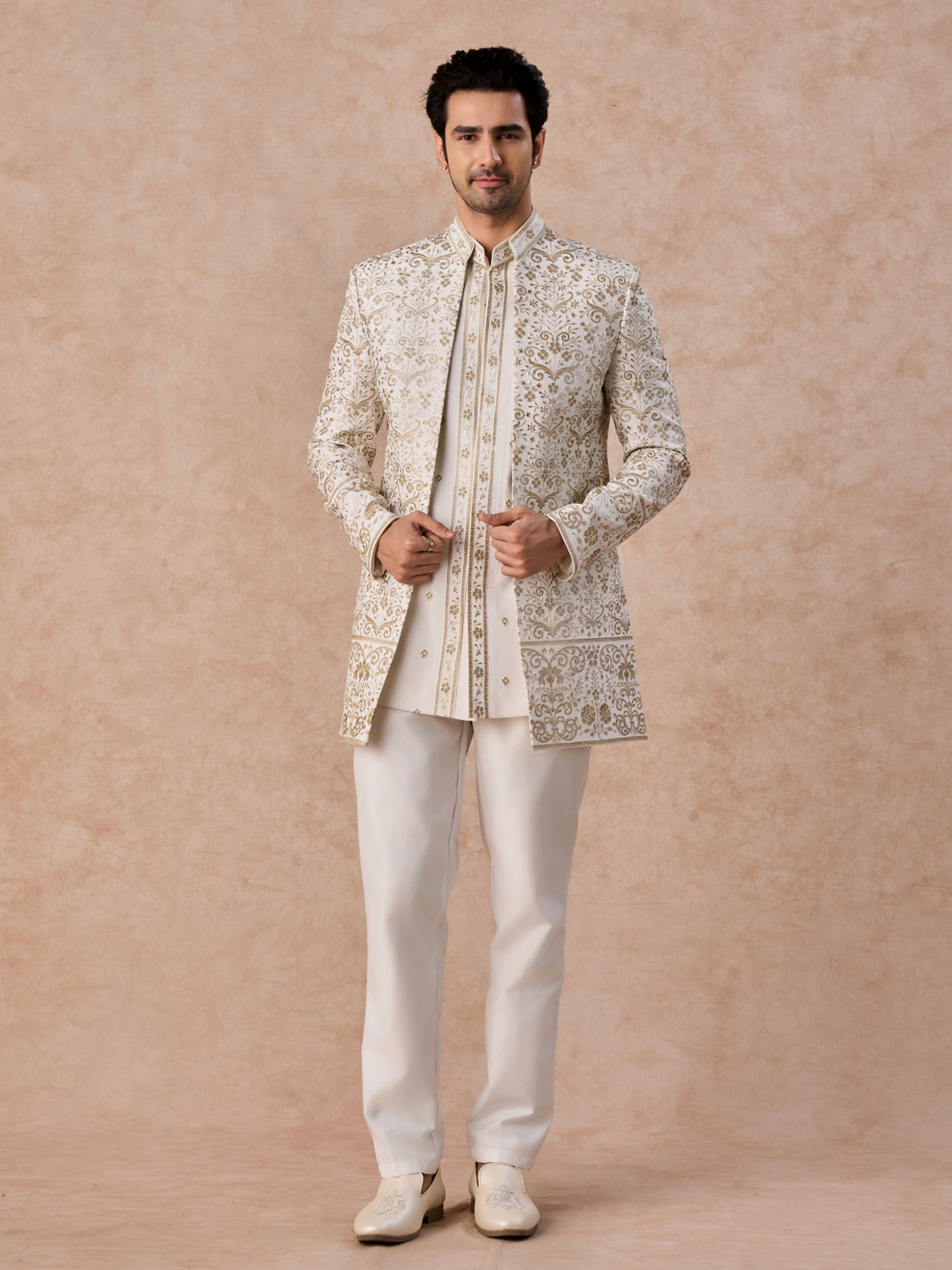 Manyavar Men Splendid Cream Georgette Indo Western