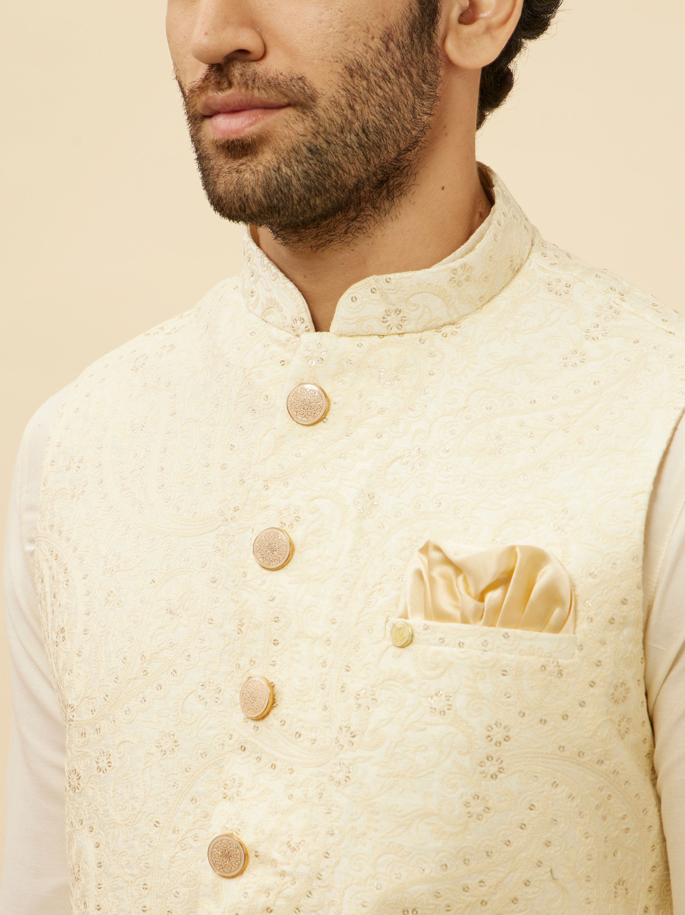 Manyavar Men Cream Paisley Patterned Jacket