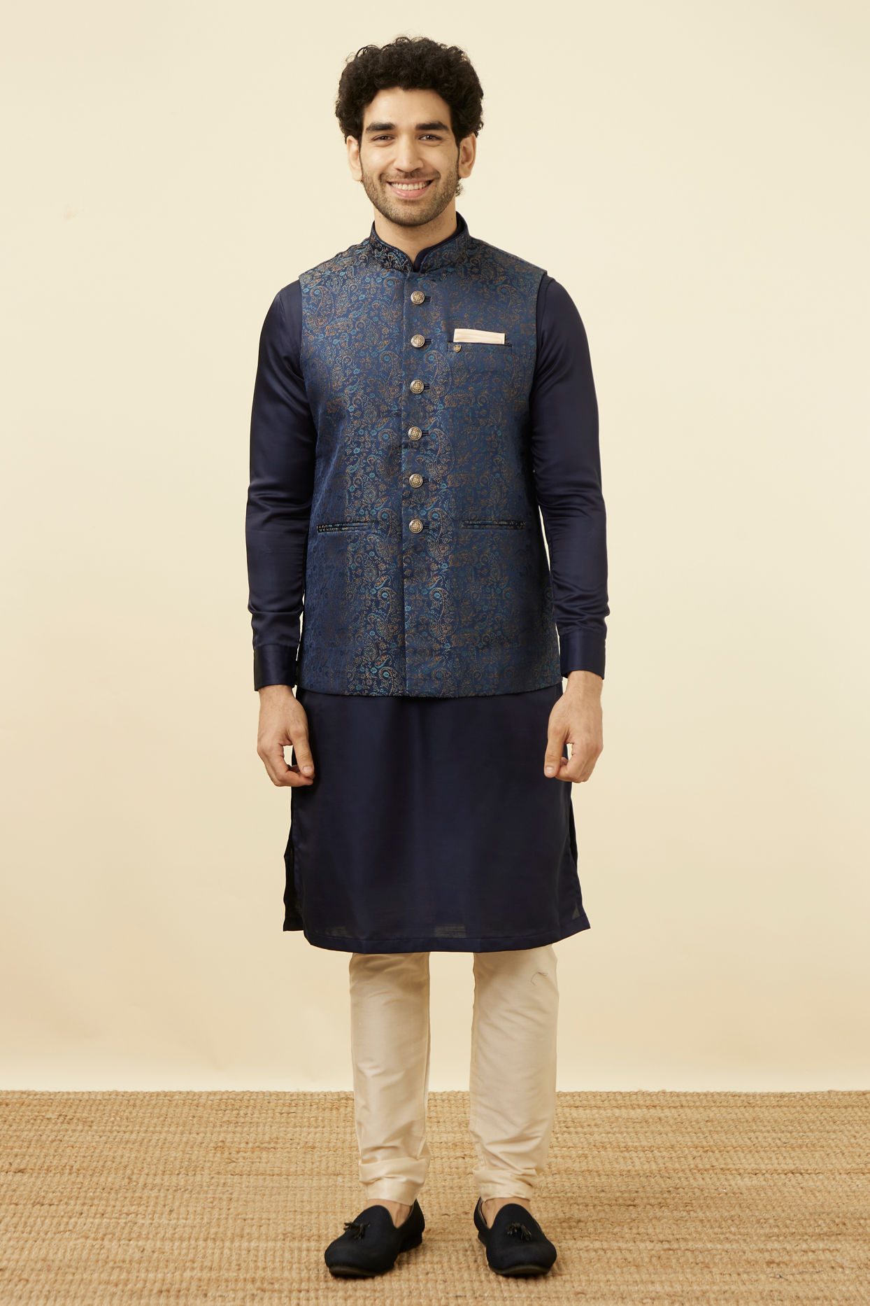 alt message - Manyavar Men Navy Blue Printed Jacket image number 2