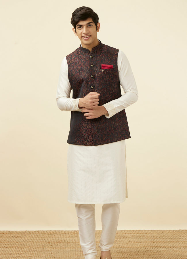 alt message - Manyavar Men Black Jacket With Contrast Prints image number 2