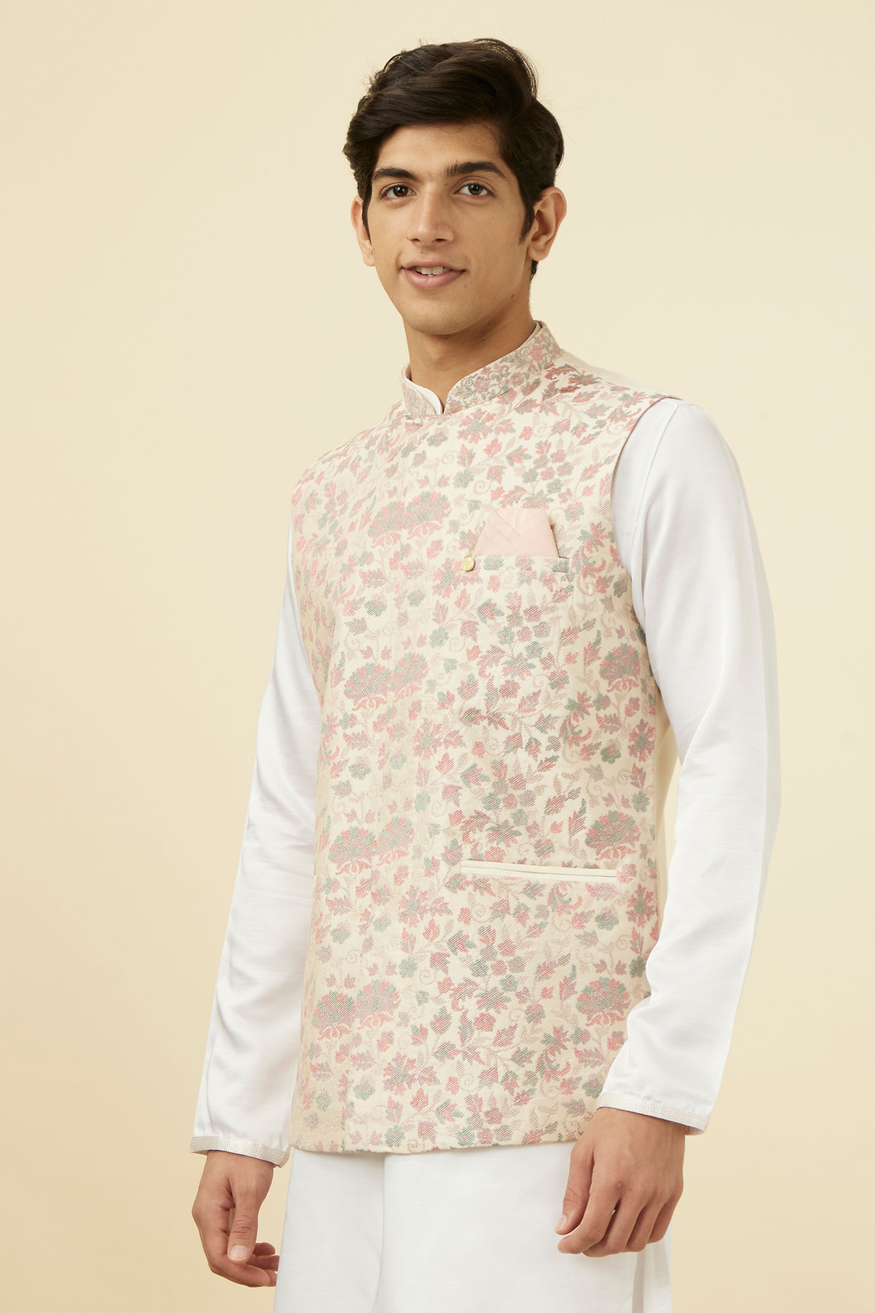 Cream Jacket With Contrasting Floral Prints image number 0