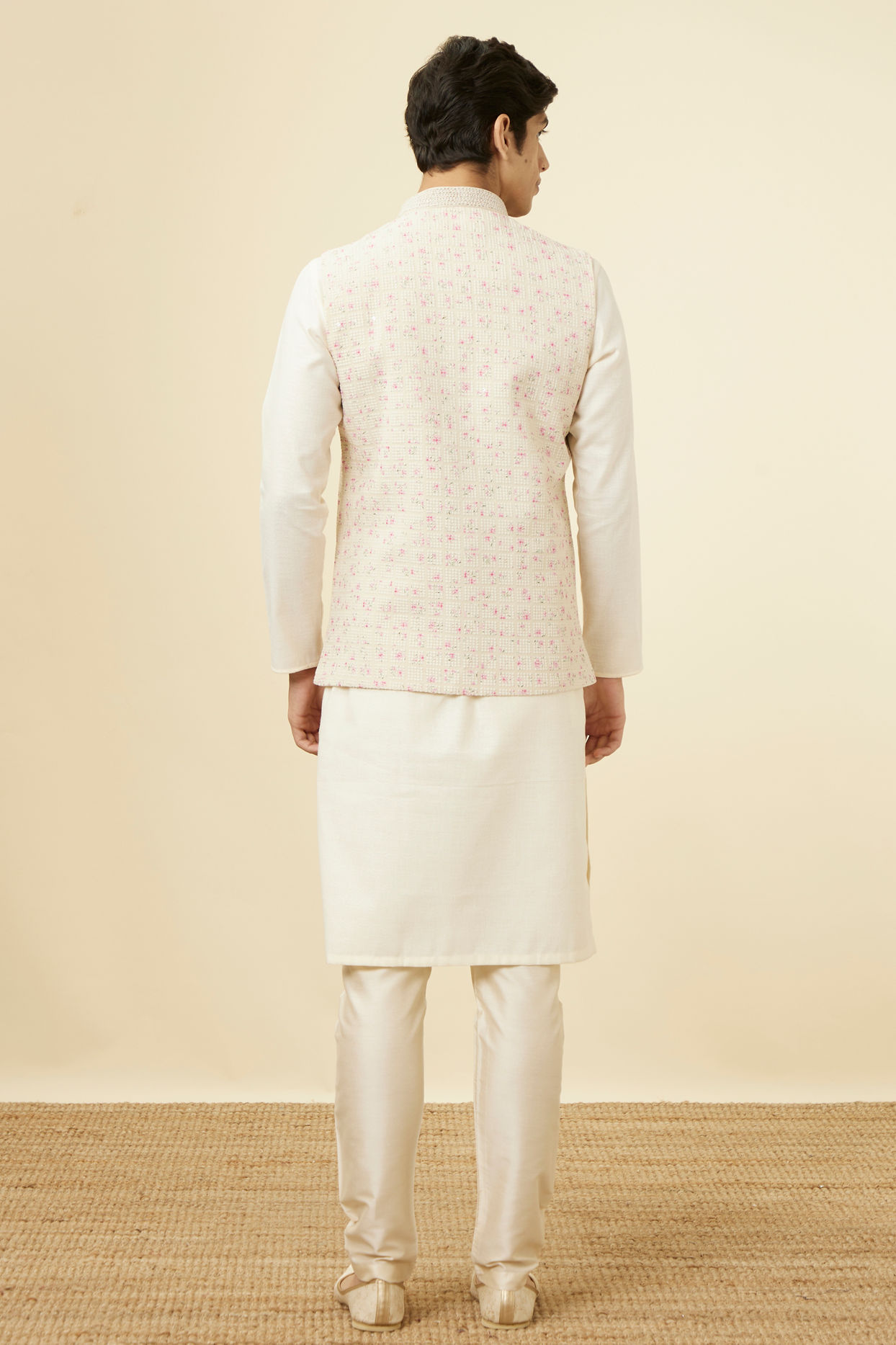 Cream Jacket With Contrasting Pink Motifs image number 3
