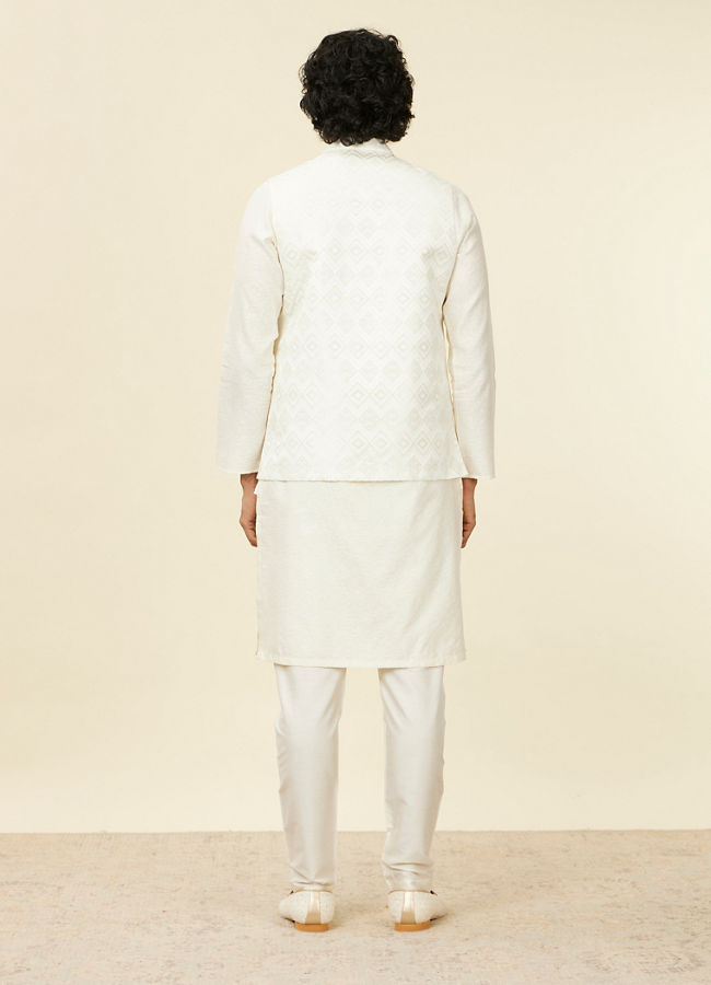 Manyavar Men Warm White Grid Patterned Nehru Jacket image number 3