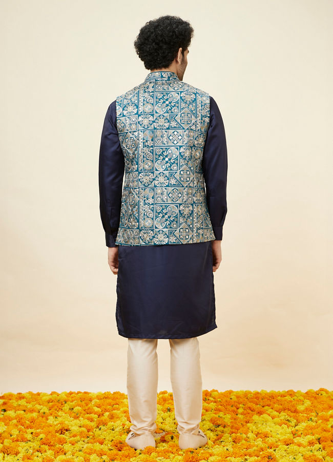 alt message - Manyavar Men Ferozi Blue Botanical Patterned Jacket image number 3