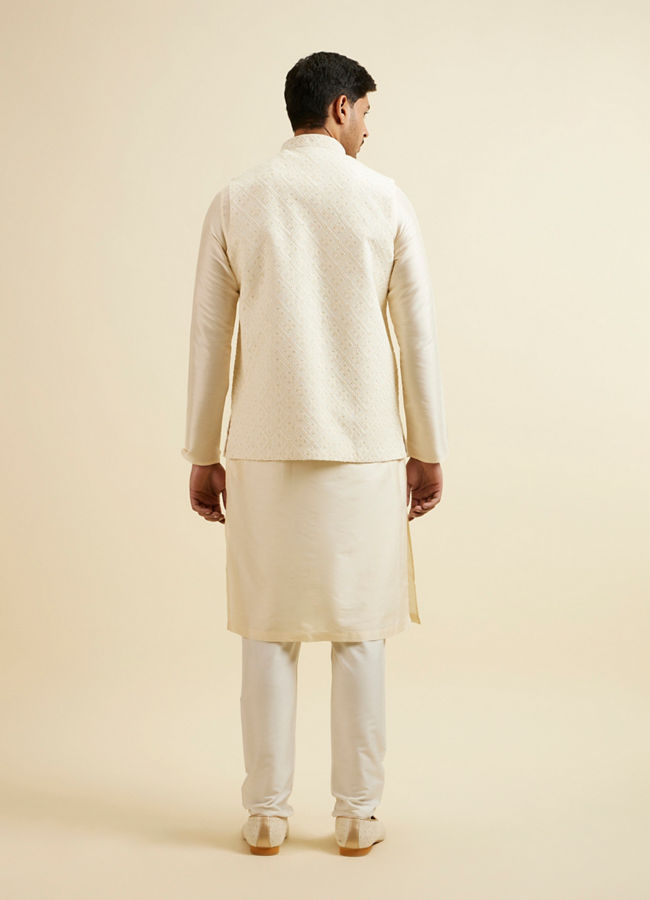 Manyavar Men Warm White Sequinned Jaal Patterned Jacket
