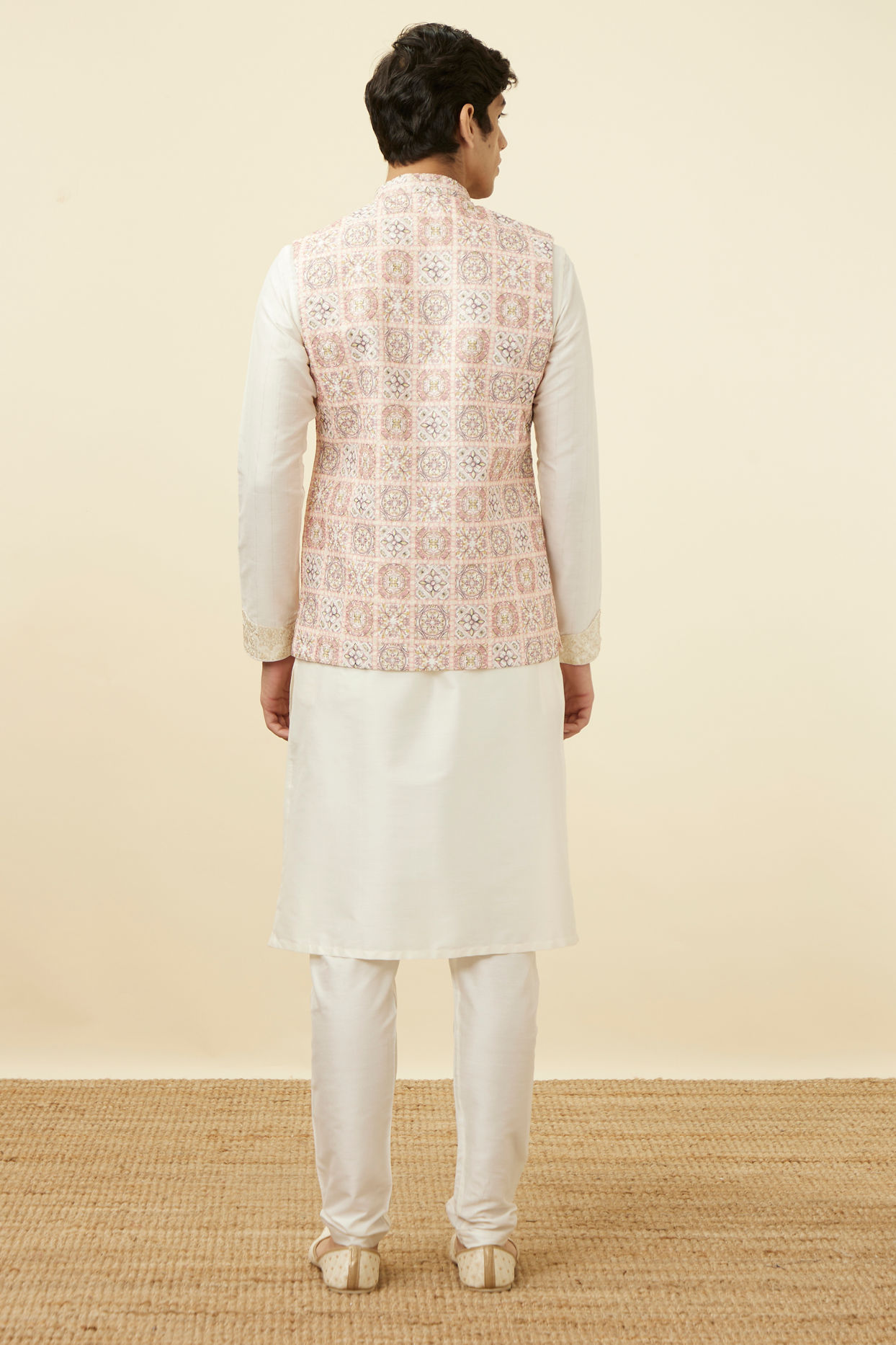 alt message - Manyavar Men Soft Pink Moroccan Printed Jacket image number 3