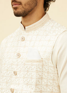 alt message - Manyavar Men Warm White Lattice Patterned Sequinned Jacket image number 1