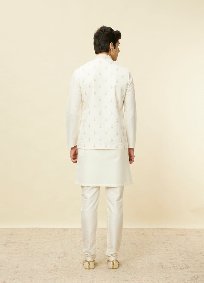 alt message - Manyavar Men Cream White Buta Patterned Jacket image number 3