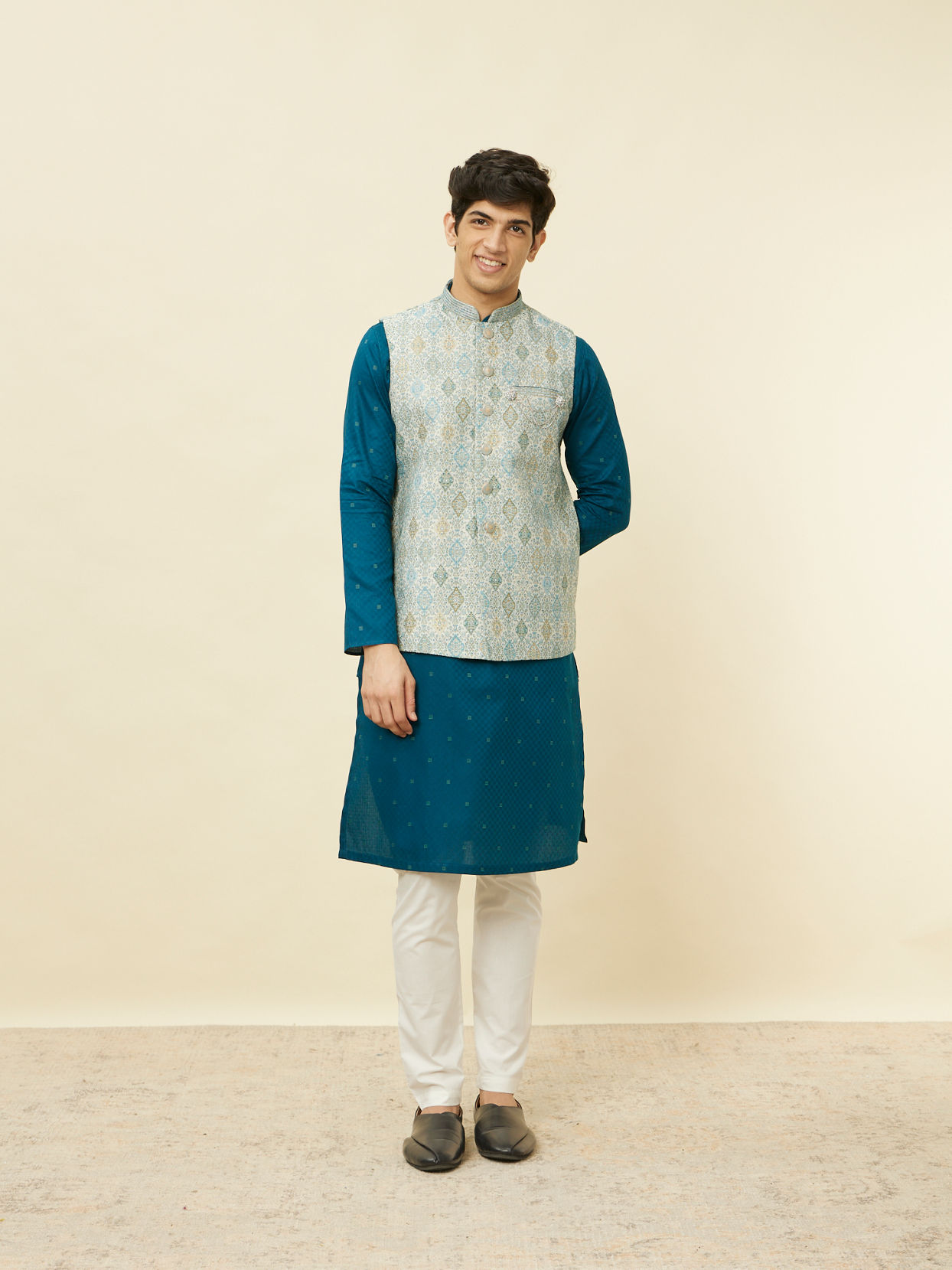 alt message - Manyavar Men Delicate Blue Shankh Patterned Jacket image number 2