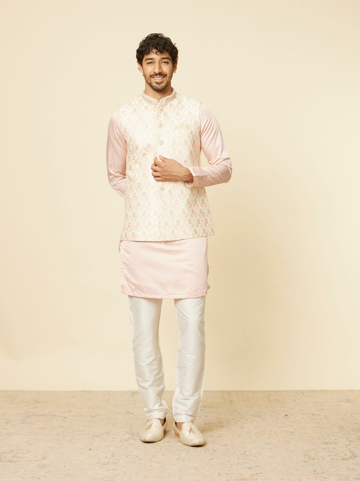 alt message - Manyavar Men Soft Cream Floral Embroidered Jacket image number 2