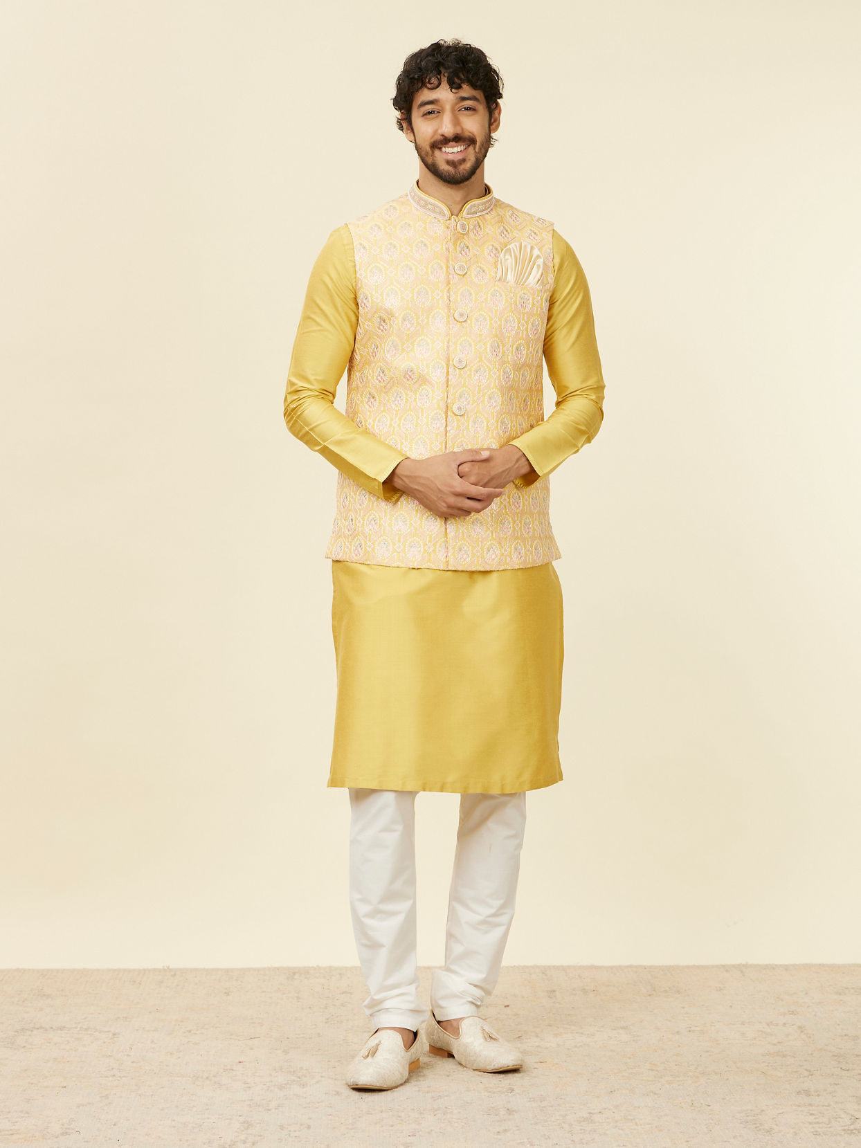 alt message - Manyavar Men Yellow Floral Printed Nehru jacket image number 2