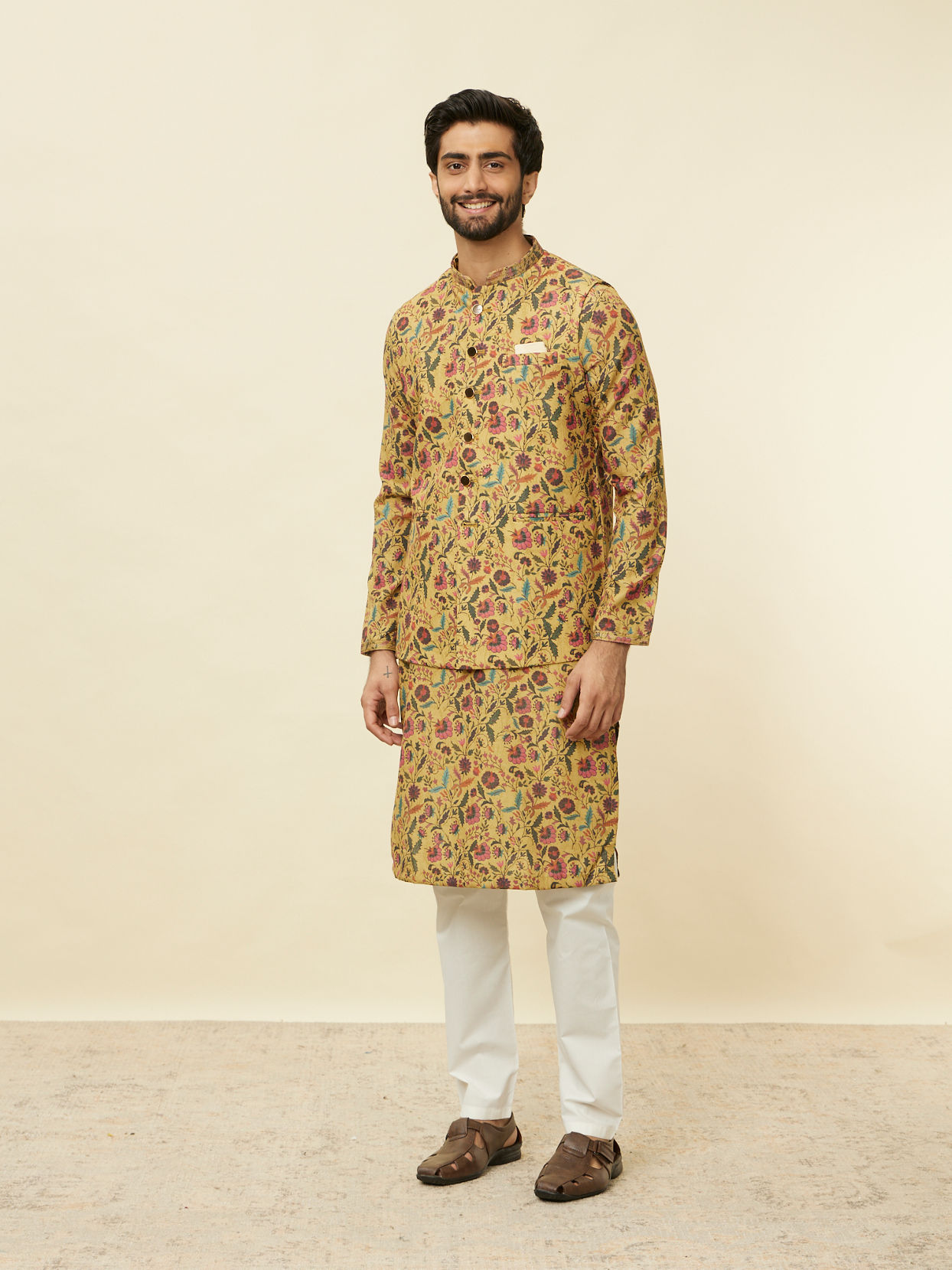 alt message - Manyavar Men Sepia Yellow Bel Buti Patterned Jacket image number 2