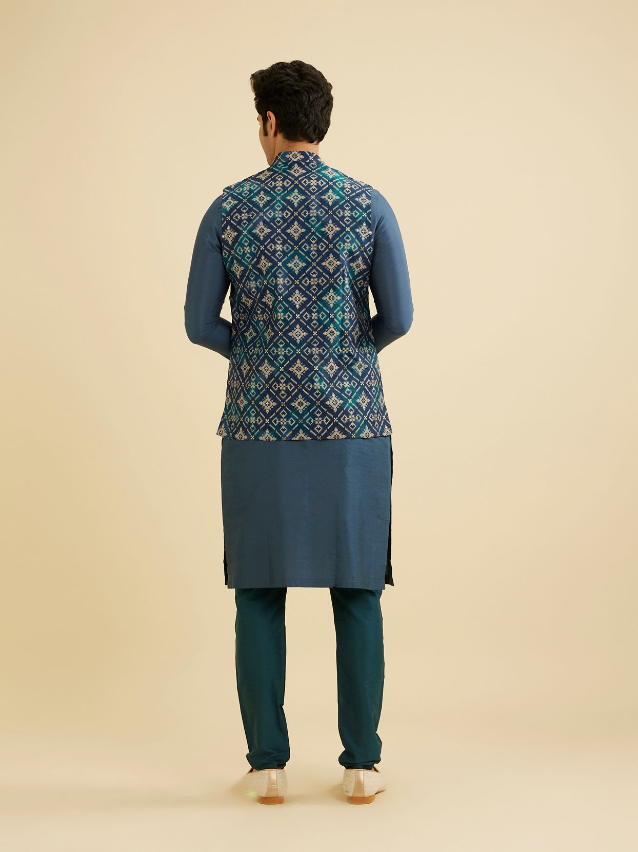 Manyavar Men Teal Blue Grid Patterned Jacket image number 4