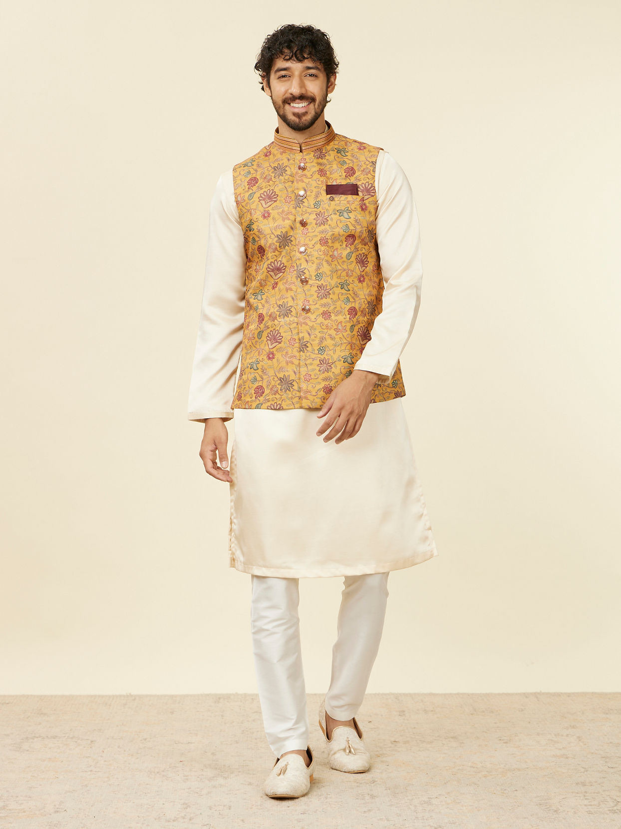 alt message - Manyavar Men Mustard Yellow Bel Buti Patterned Nehru Jacket image number 2