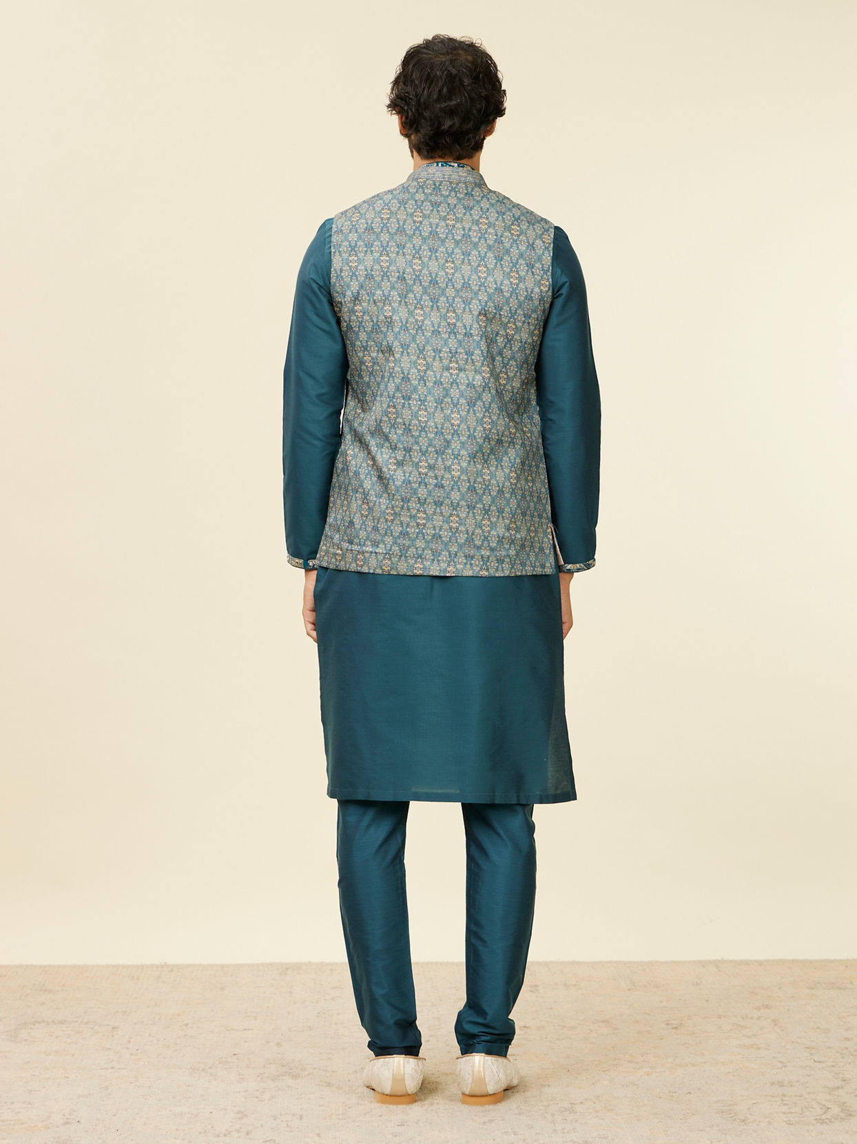 alt message - Manyavar Men Teal Blue Medallion Patterned Nehru Jacket image number 3