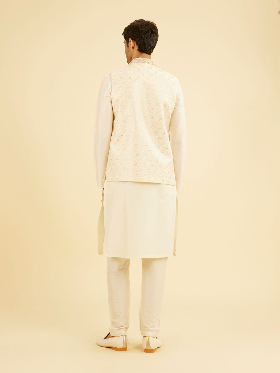 Manyavar Men Gleaming Cream Nehru Jacket