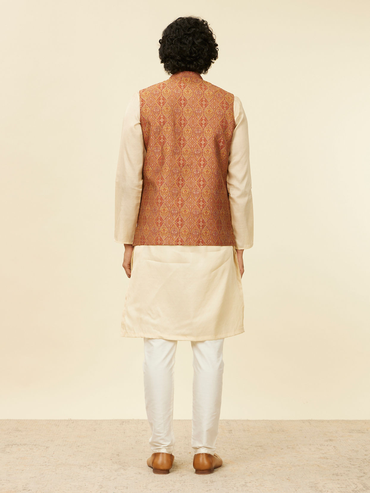 alt message - Manyavar Men Rust Red Paisley Patterned Nehru Jacket image number 3