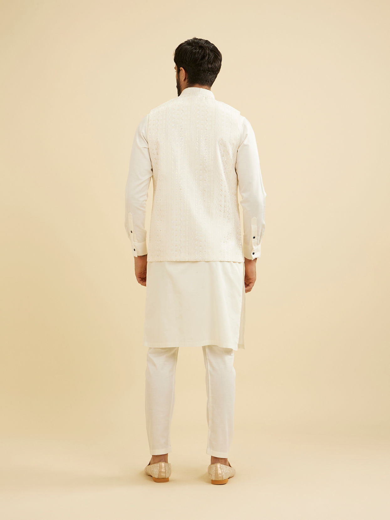 Manyavar Men Ivory Cream Linear Patterned Nehru Jacket