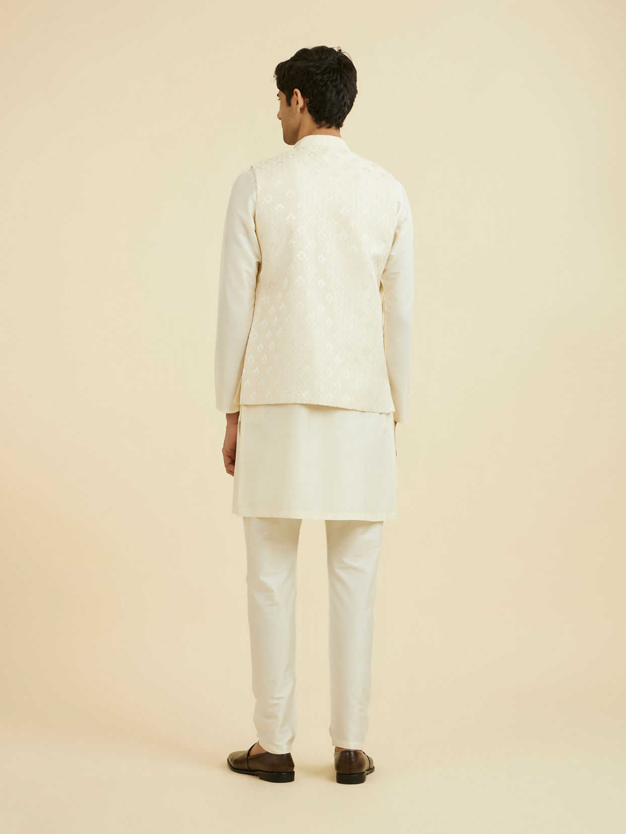 Manyavar Men Cream Brocade Nehru Jacket