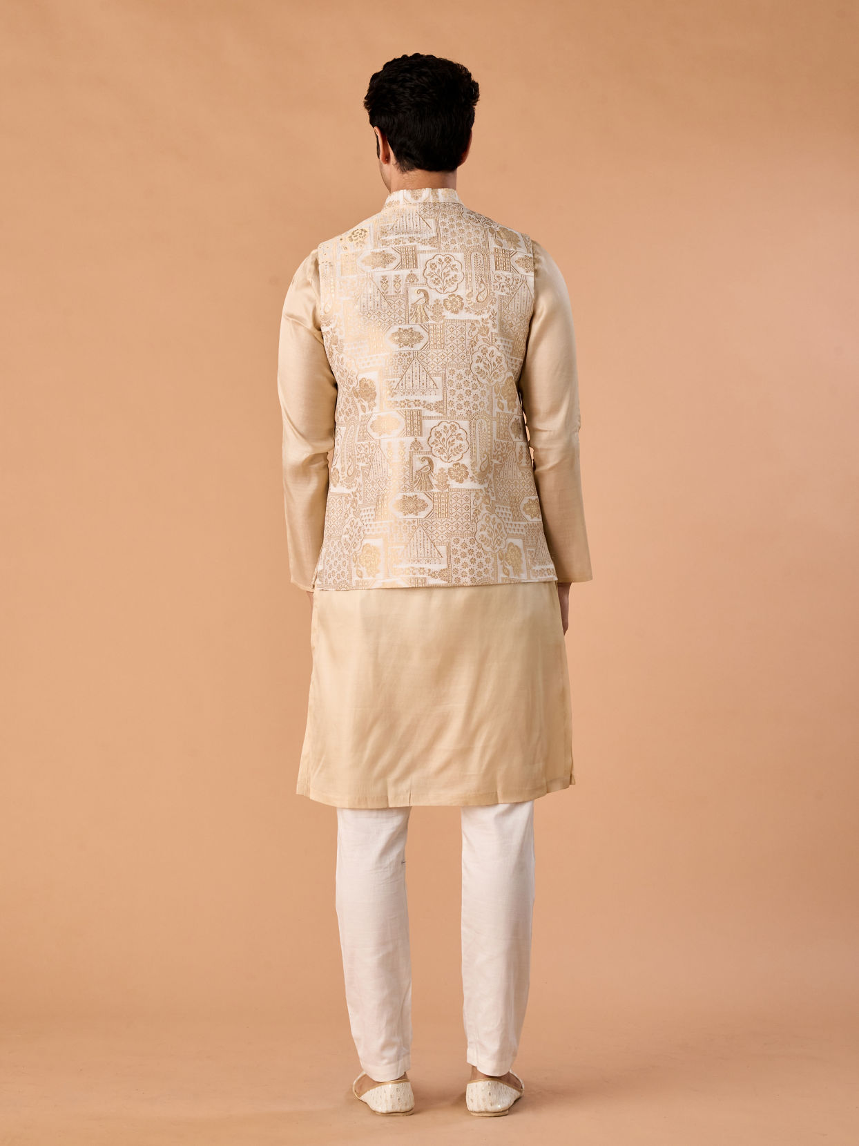 Manyavar Men Dazzling Gold Brocade Nehru Jacket