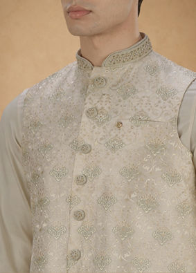 Manyavar Men Cream Silk Thread Embroidered Nehru Jacket