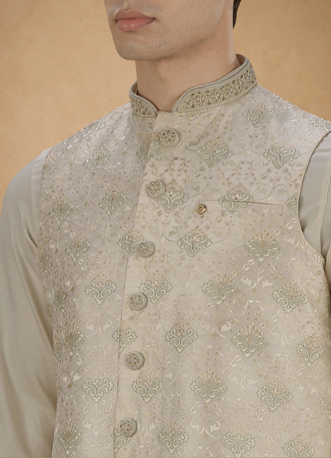 Manyavar Men Cream Silk Thread Embroidered Nehru Jacket