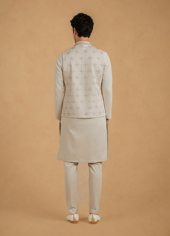 Manyavar Men Cream Silk Thread Embroidered Nehru Jacket