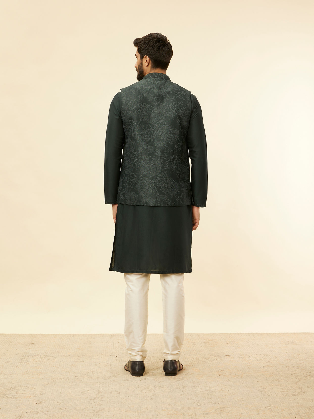 Manyavar Men Steel Grey Bel Buti Patterned Kurta Jacket Set