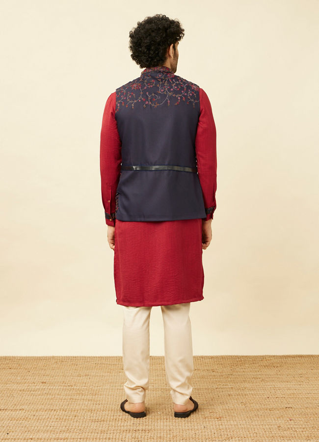 alt message - Manyavar Men Deep Blue-Aurora Red Bel Buti Patterned Kurta Jacket Set image number 4