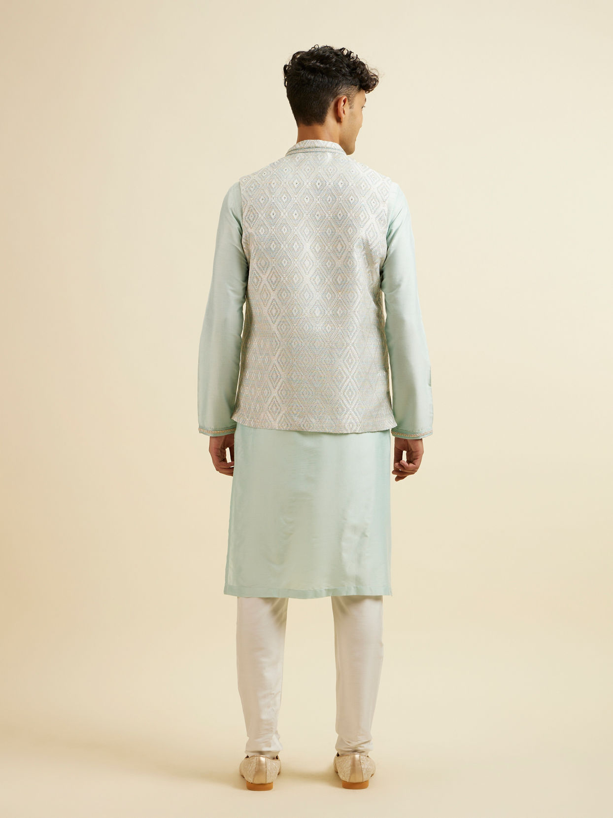 alt message - Manyavar Men Aqua Green & Light Grey Harlequin Print Jacket Set image number 6