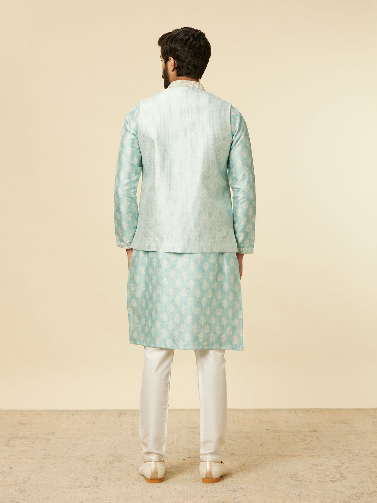 alt message - Manyavar Men Aqua Green Buta Patterned Jacket Set image number 5