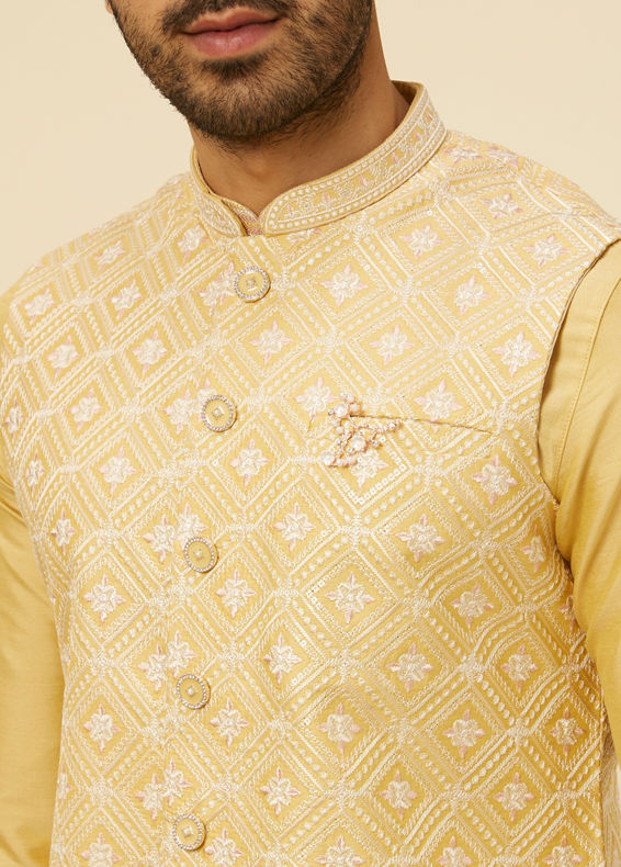 Manyavar Men Yellow Grid Patterned Chowkadi Motif Jacket Set