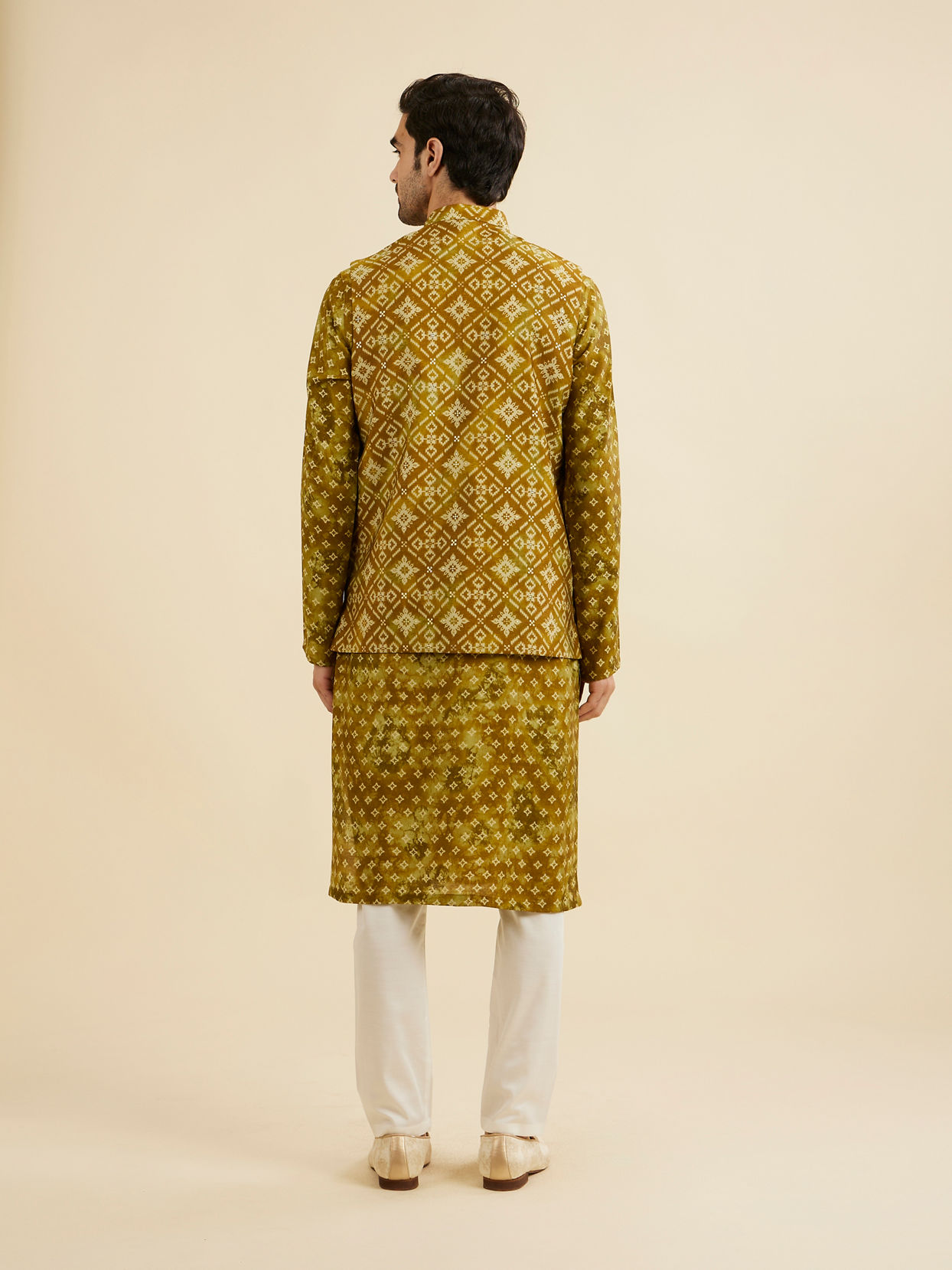 Manyavar Men Mehndi Green Elegance Kurta Jacket Set