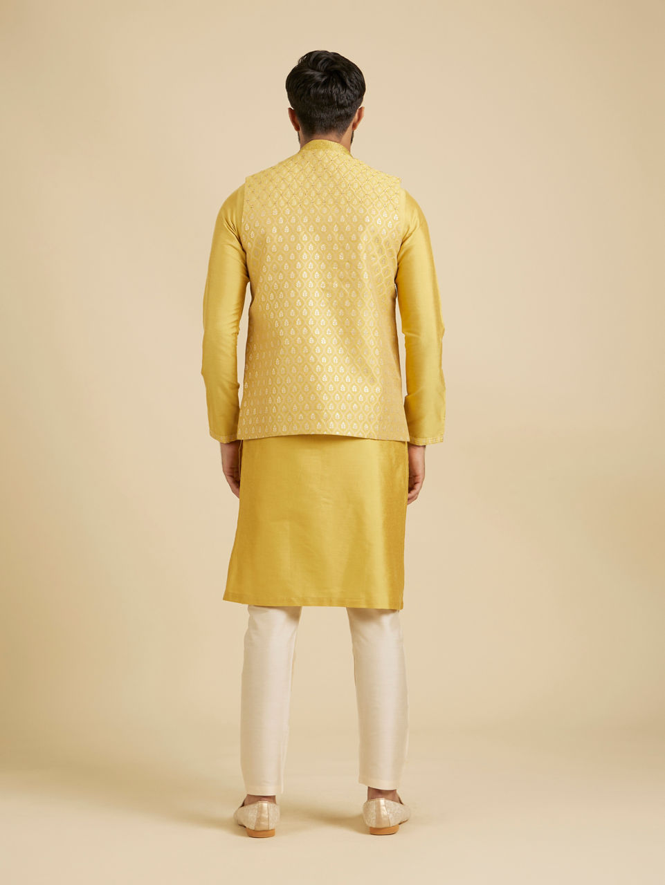 Manyavar Men Mustard Yellow Jaal Patterned Jacket Set with Fern Motifs