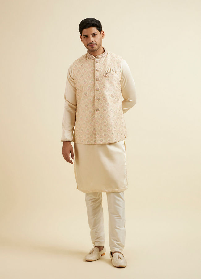 alt message - Manyavar Men Cream Beige Self Patterned Jacket Set image number 4