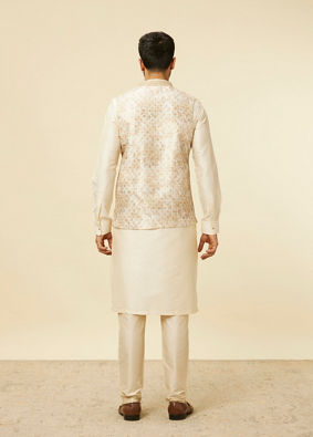 alt message - Manyavar Men Cream Floral Printed Jacket Set image number 5