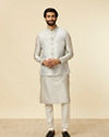 alt message - Manyavar Men Light Grey Bel Buti Patterned Jacket Set image number 3