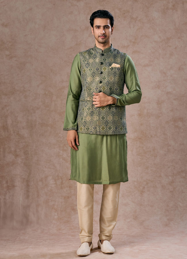 Manyavar Men Vibrant Emerald Kurta Jacket Set