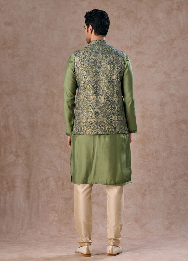 Manyavar Men Vibrant Emerald Kurta Jacket Set