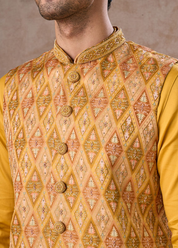Manyavar Men Yellow Radiance Kurta Jacket Set
